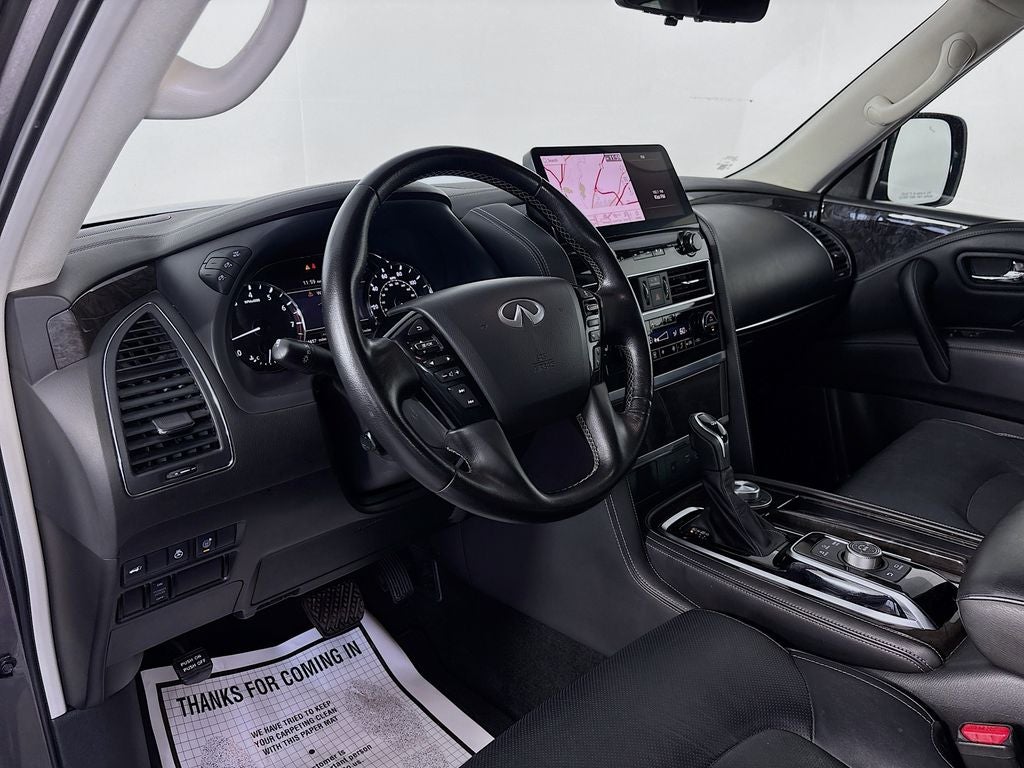 2024 INFINITI QX80 LUXE