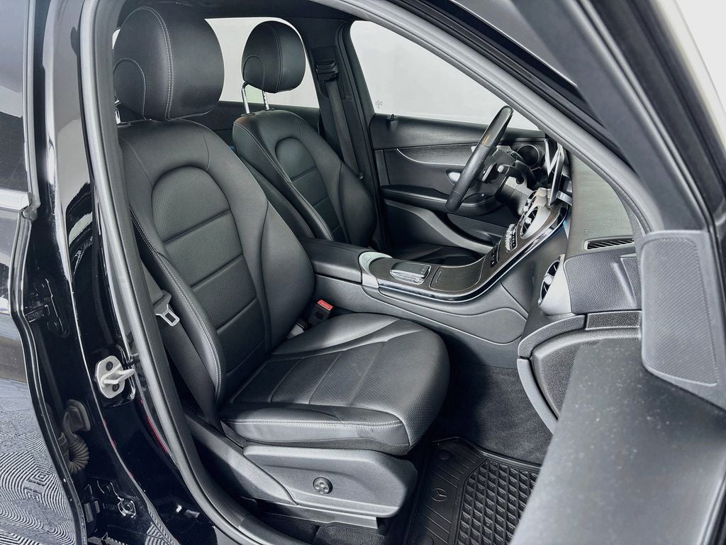 2021 Mercedes-Benz GLC GLC 300