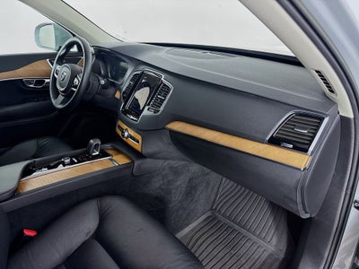 2024 Volvo XC90 B6 Plus Bright Theme