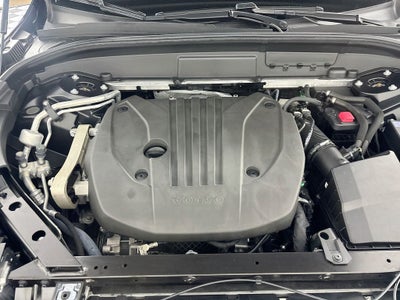 2023 Volvo XC60 B5 Plus Bright Theme