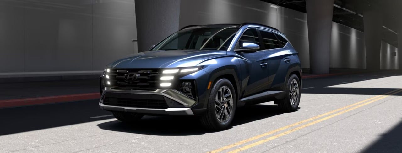 Three Quarters front view of Hyundai Tucson